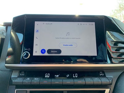 2025 Toyota Camry SE Hybrid