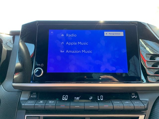 2025 Toyota Camry SE Hybrid