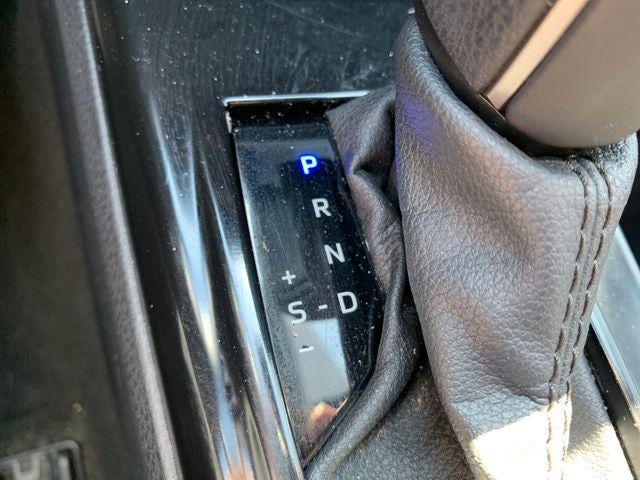 2025 Toyota Camry SE Hybrid