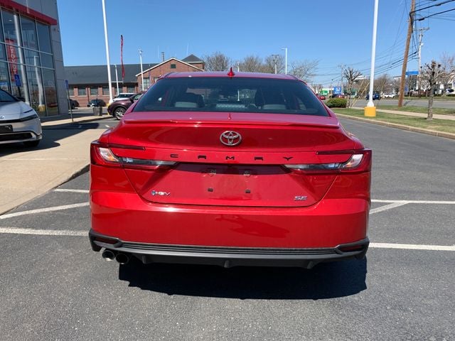 2025 Toyota Camry SE Hybrid
