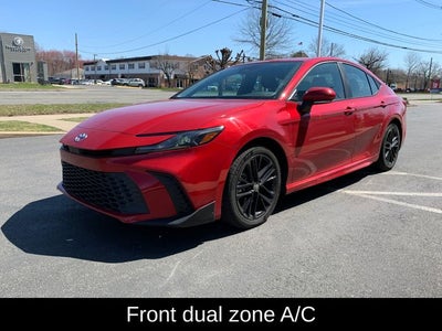 2025 Toyota Camry SE Hybrid