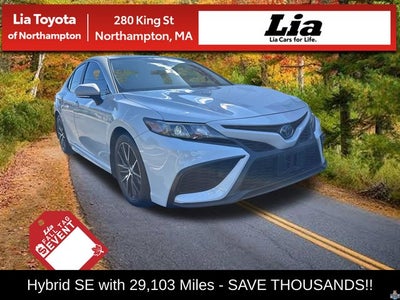2024 Toyota Camry Hybrid SE