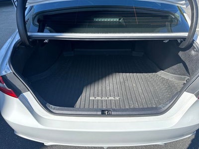 2024 Toyota Camry Hybrid SE