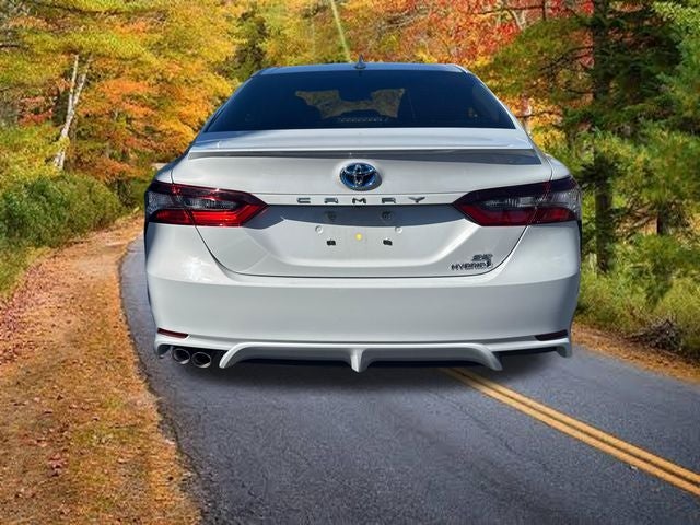 2024 Toyota Camry Hybrid SE