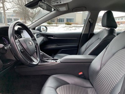 2021 Toyota Camry Hybrid SE