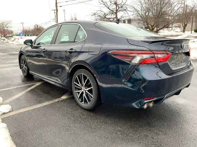 2021 Toyota Camry Hybrid SE
