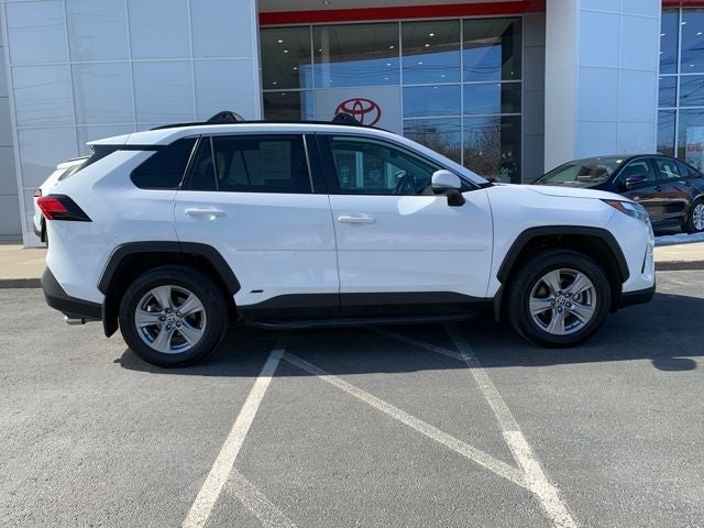 2022 Toyota RAV4 Hybrid XLE