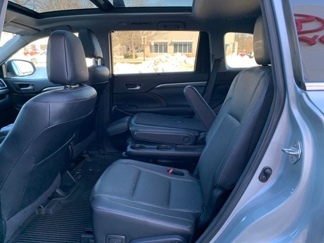 2017 Toyota Highlander Hybrid Limited Platinum