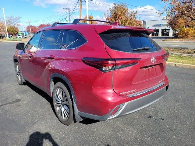 2022 Toyota Highlander Platinum