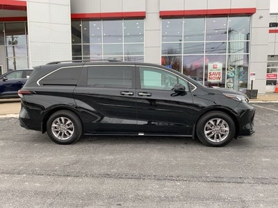 2025 Toyota Sienna XLE 7 Passenger