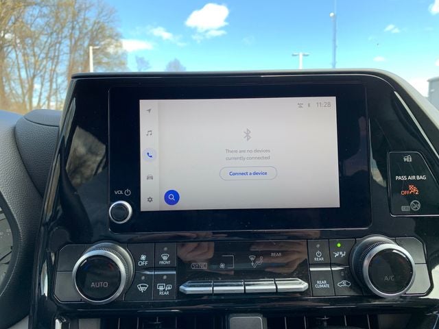 2025 Toyota Highlander LE AWD