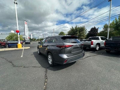 2024 Toyota Highlander LE