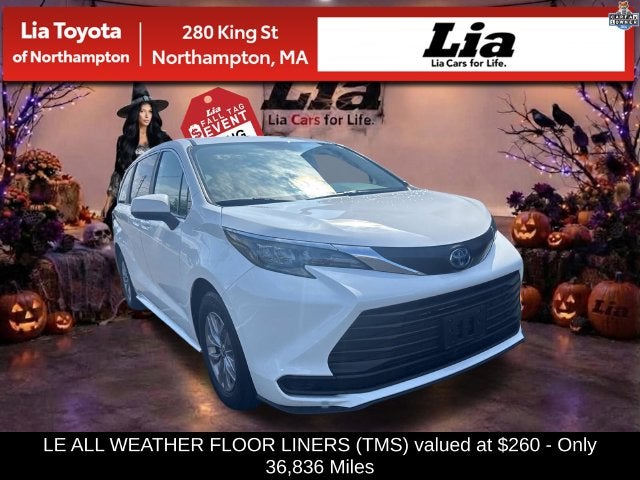 2025 Toyota Sienna LE 8 Passenger