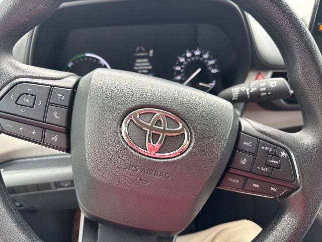 2024 Toyota Sienna LE 8 Passenger