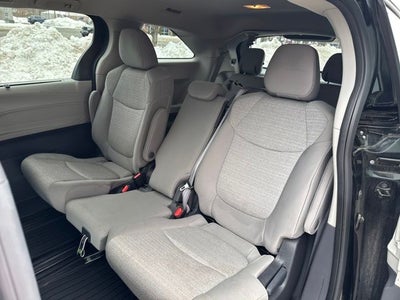 2024 Toyota Sienna LE 8 Passenger