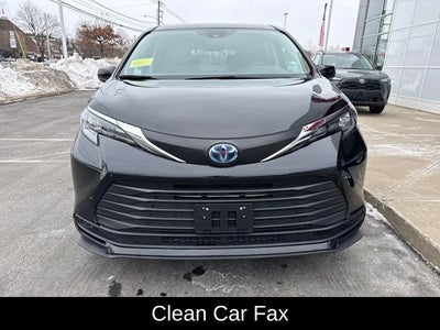 2024 Toyota Sienna LE 8 Passenger