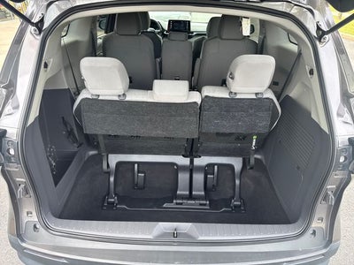 2023 Toyota Sienna LE 8 Passenger
