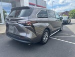2023 Toyota Sienna LE 8 Passenger