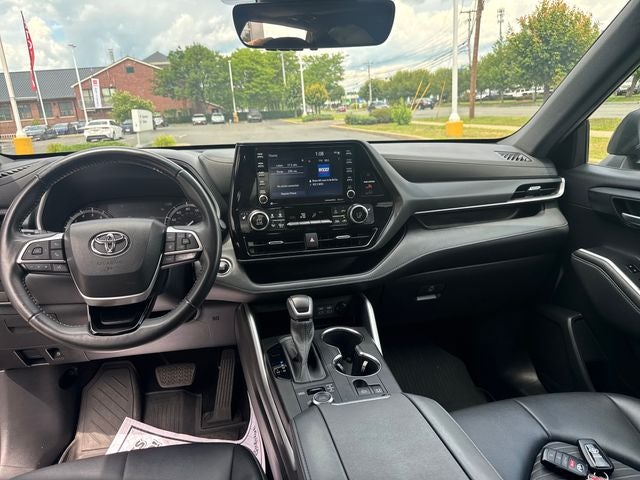 2022 Toyota Highlander XSE