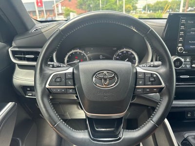 2022 Toyota Highlander XSE