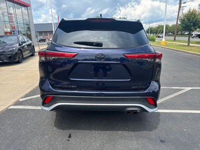 2022 Toyota Highlander XSE