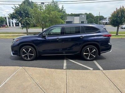 2022 Toyota Highlander XSE