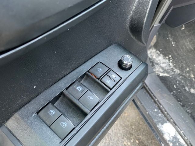 2017 Toyota Tacoma SR