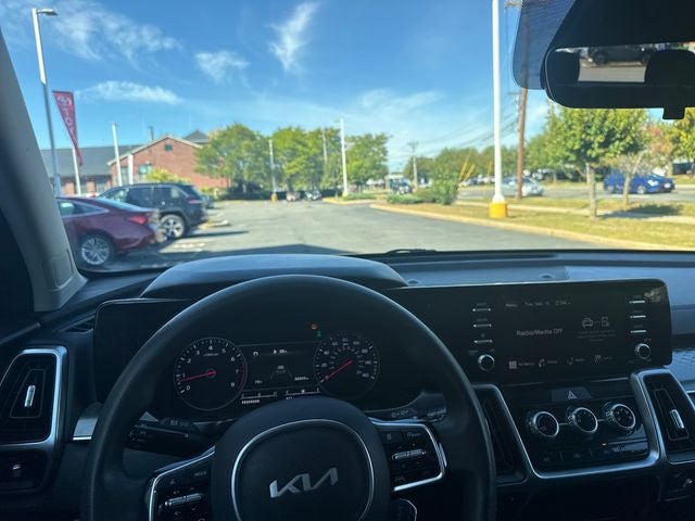 2022 Kia Sorento LX