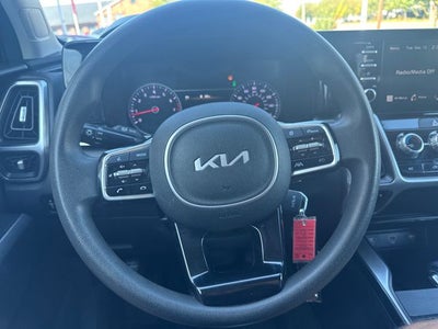 2022 Kia Sorento LX