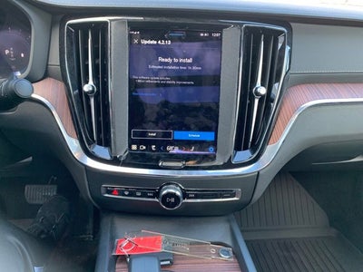 2024 Volvo S60 Ultimate