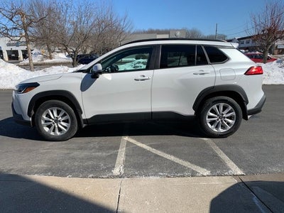 2022 Toyota Corolla Cross LE