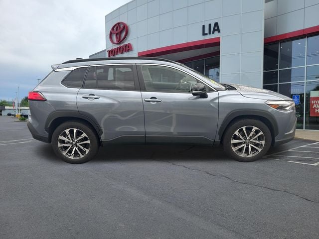 2025 Toyota Corolla Cross XLE