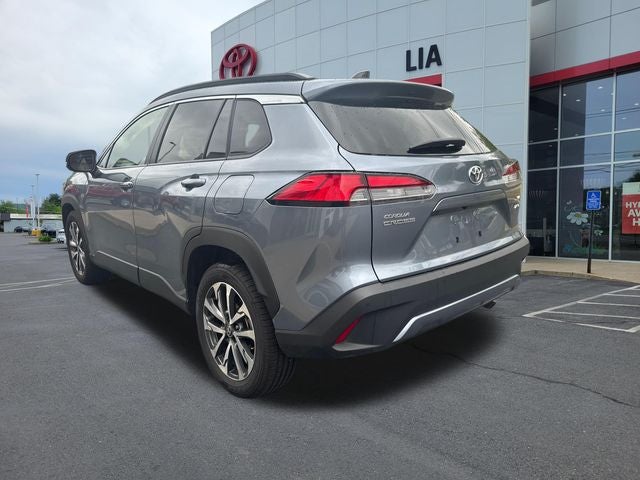2025 Toyota Corolla Cross XLE