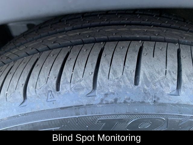 2023 Toyota Prius LE