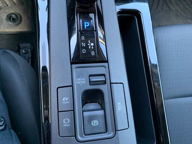 2025 Toyota Prius LE AWD