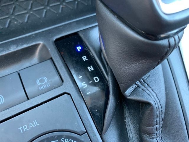 2020 Toyota RAV4 Hybrid XLE