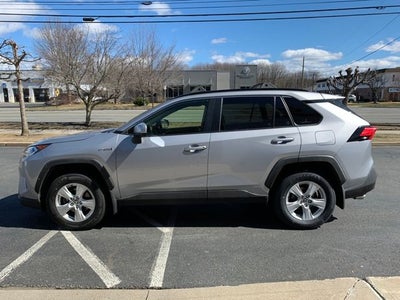 2020 Toyota RAV4 Hybrid XLE