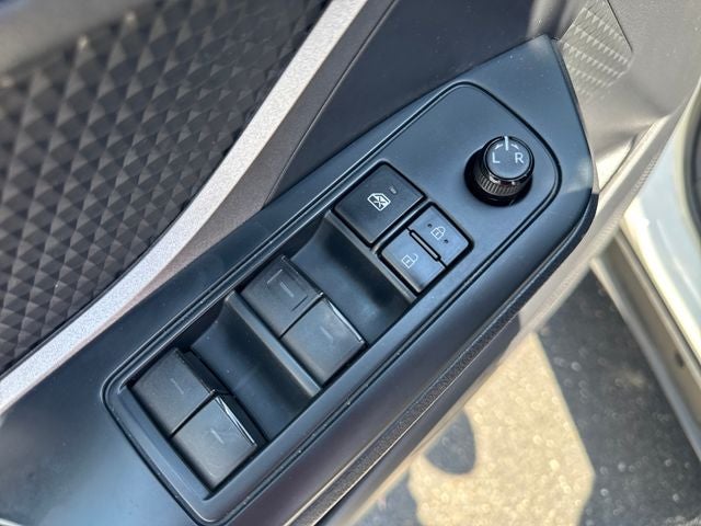 2021 Toyota C-HR LE